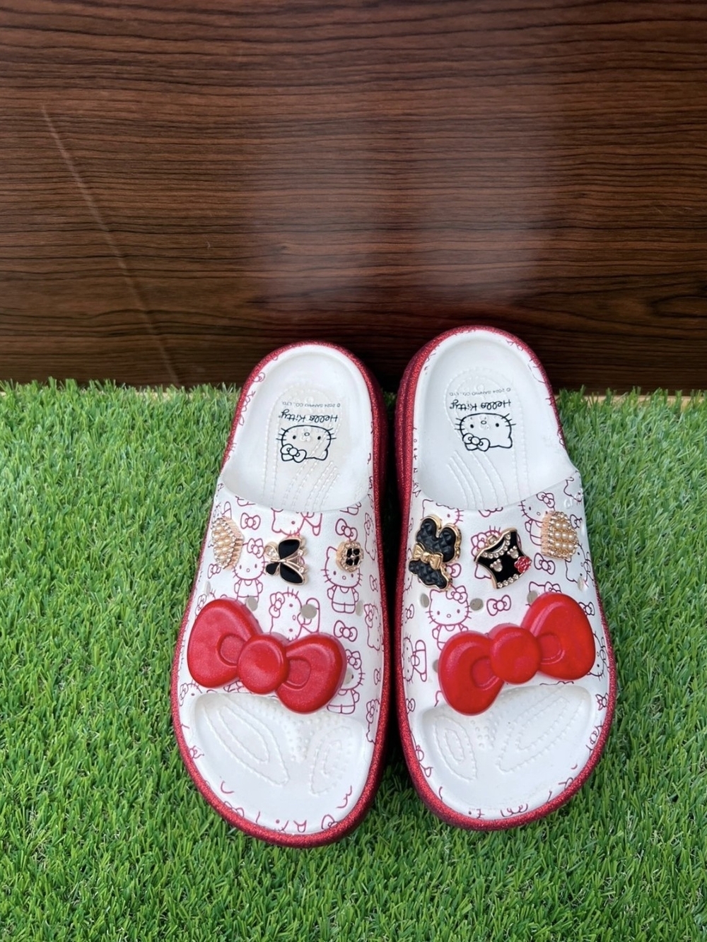 Hello Kitty White & Red Bow Kids Slide Sandals